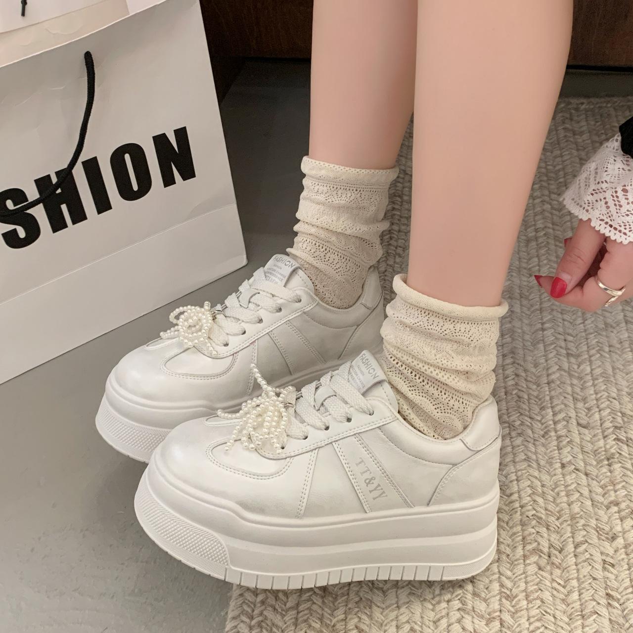 

Single shoes little white shoes women s fashion casual small spring muffin 2025 trendy board shoes new Korean version thick sole 40