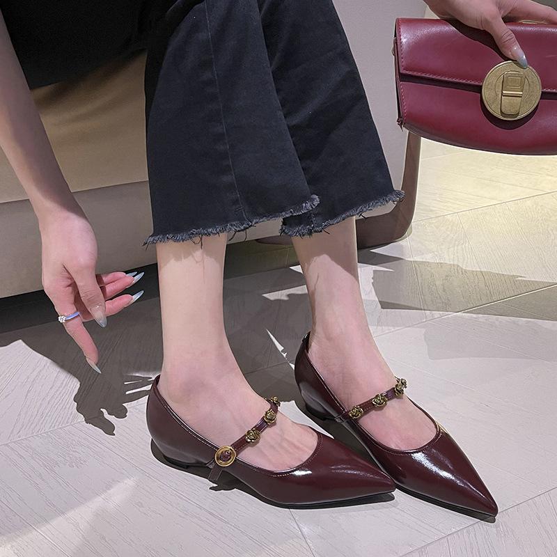 Retro Temperament Small Man Inner Height Increase Single Shoes Women's Slope Heel Pointed Small Leather Shoes Versatile Soft Leather