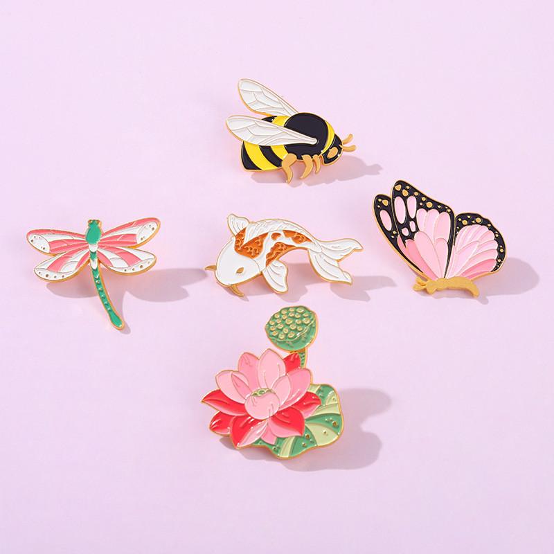 Unique Cartoon Animal Pins With Elegant Metal Badges For Stylish Outfits