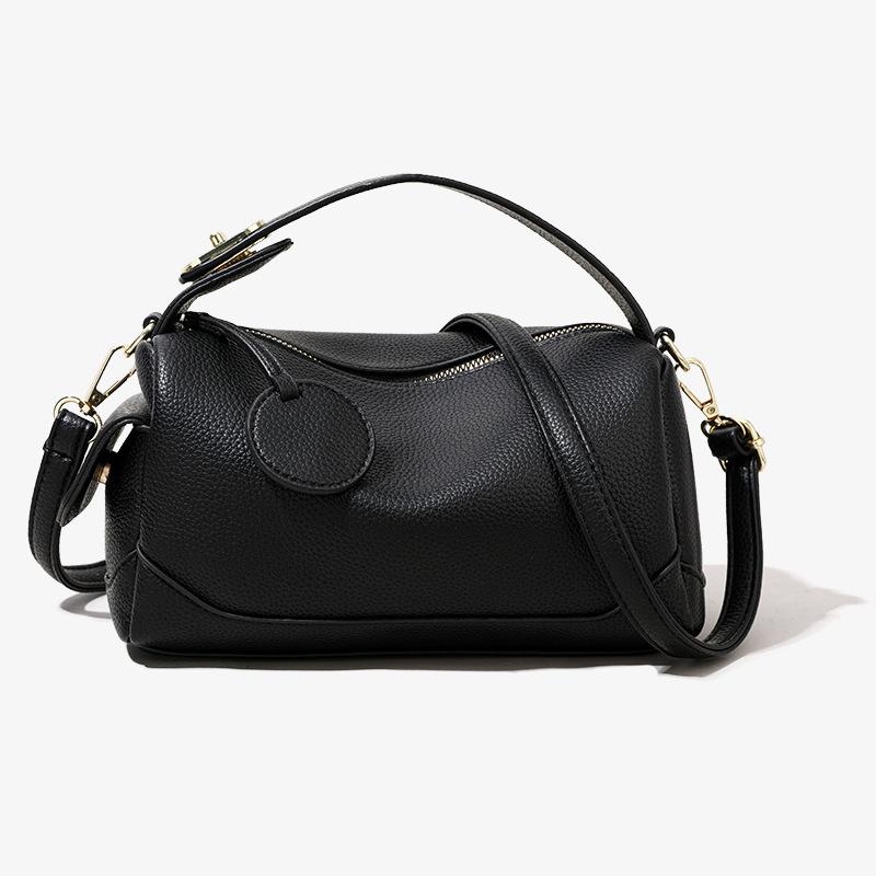 

Ladies New Crossbody Soft Leather Bag with Large Capacity Commuting Boston Pillow Bag, Hand-held Shoulder Bag чорний