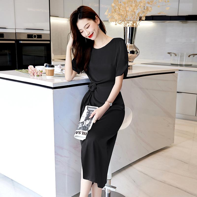 Black dress women's summer new temperament, thin design sense, waist long dress, Hong Kong style retro chic skirt