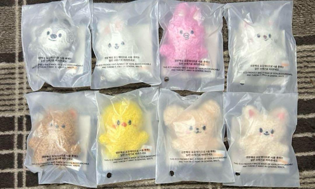 

[USED] SKZ 5 CLOCK skzoo Micro Key Ring Complete Set