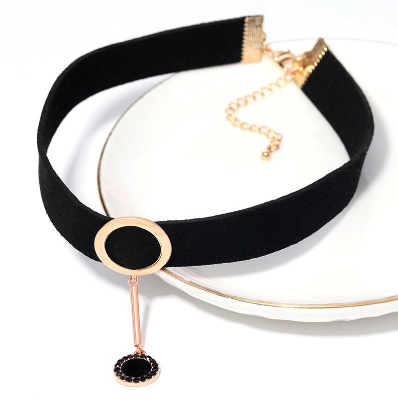 

Korean Elegant Style Short Choker Necklace For Women With Soft Chain Velvet Fringe