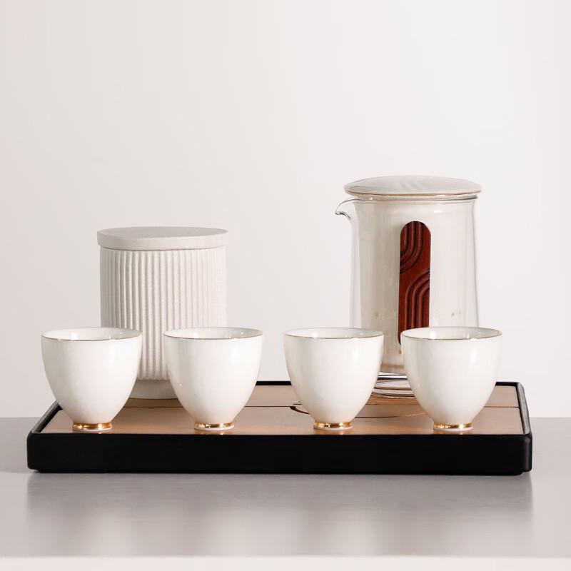 DARUNYAO Chinese White Portable Tea Set