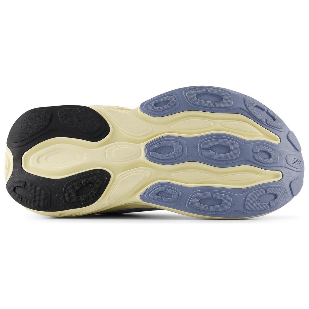 New Balance Fresh Foam X More V5 Fashion Versatile Durable Low-Top Short Distance Running Shoes Women running shoes Gray Purple WMORCE5