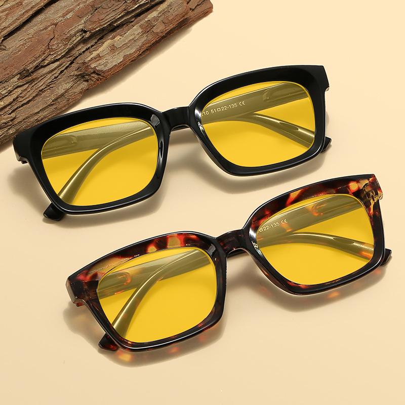 Unisex Large Frame Night Vision Anti-Blue Light Glasses with Spring Hinges