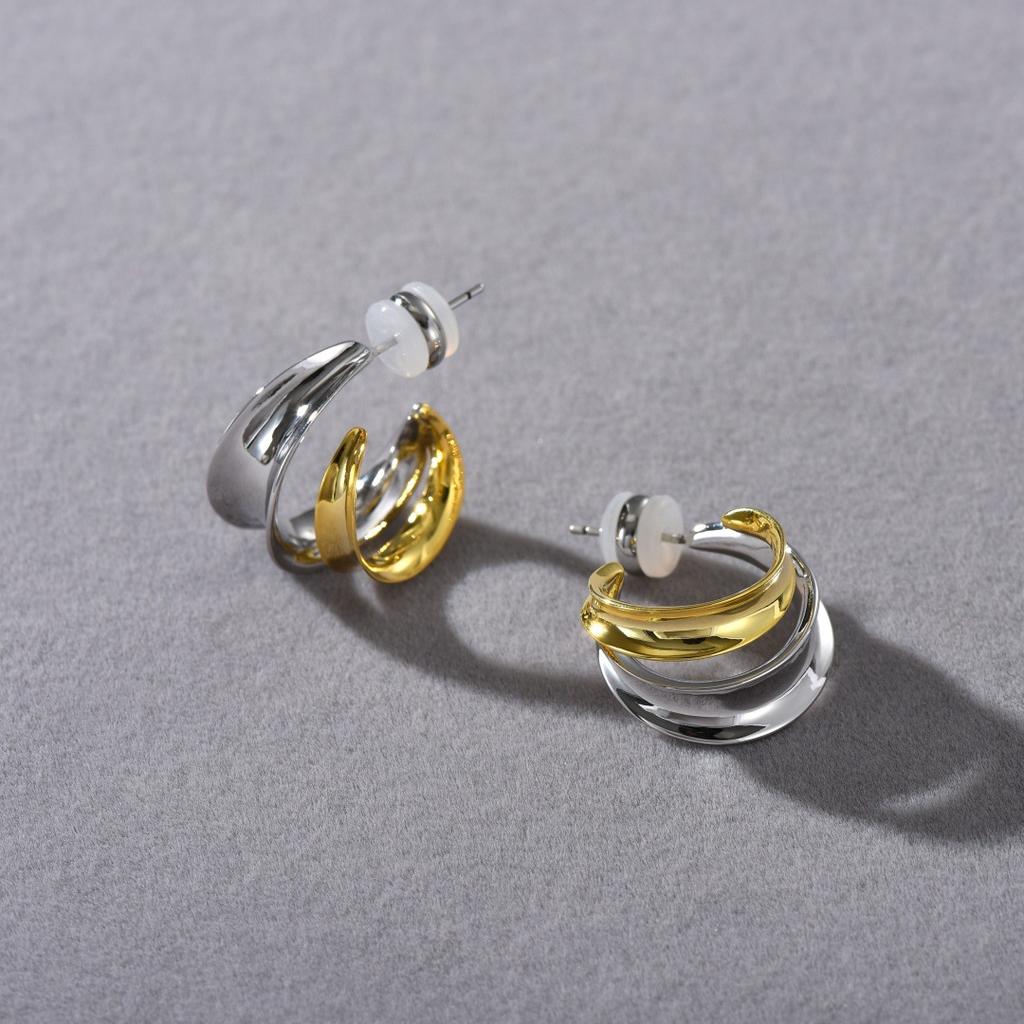 Static Design Stainless Steel Gold And Silver Contrasting Color C-Shaped Glossy Stud Earrings High-Grade Titanium Steel Earrings Jewelry Women