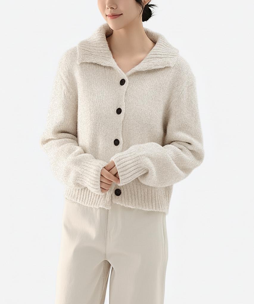 Keulleiseu Thick Turtleneck Knit With Button Details_Brown
