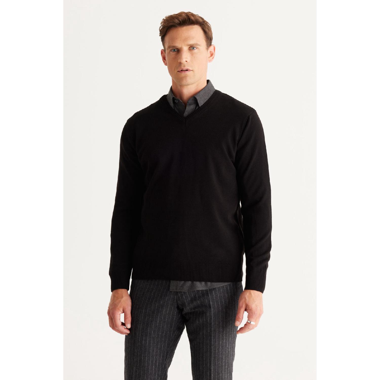 

Men s Black Anti-pilling Standard Fit Normal Cut V-neck Knitwear Sweater M