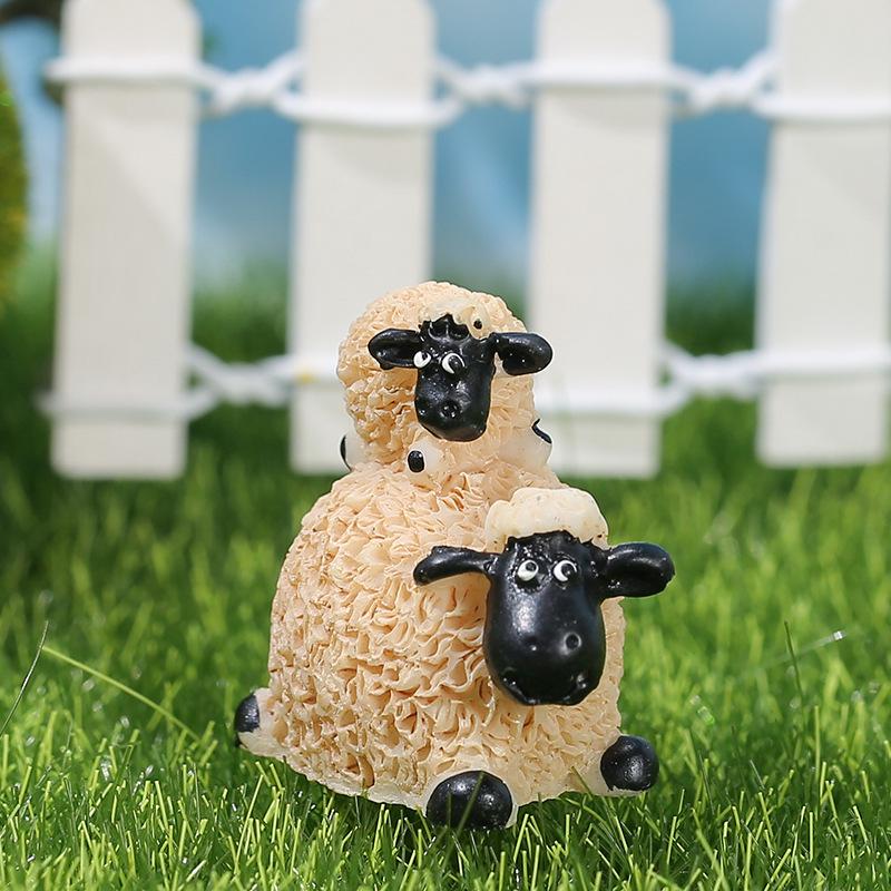 Moss Micro Landscape Ornaments: Cute Resin Sheep ZAKKA Miniature for Bonsai Decoration