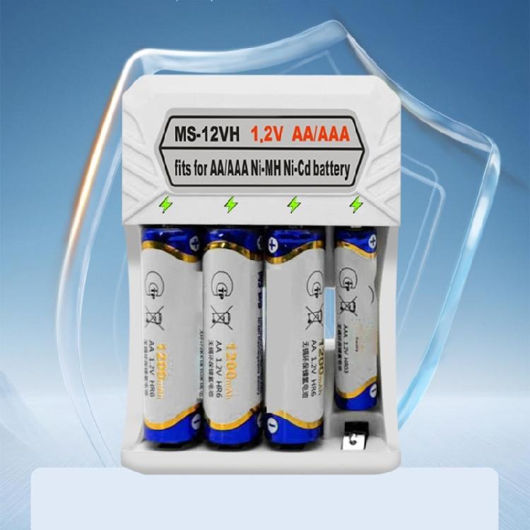 Lightweight Type C Charging Slot 4 Bay Charger Adapter Base for 1-4pcs AA /3A NiMH Batteries with High Efficiency
