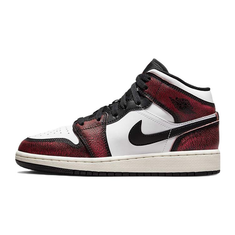 

Новые Jordan 1 Mid Wear Away Chicago GS FB0568-006 39