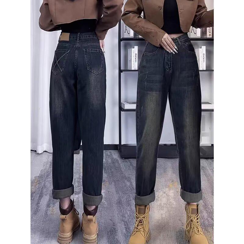 

Plus Size Women s High-Waisted Slimming Straight-Leg Jeans S