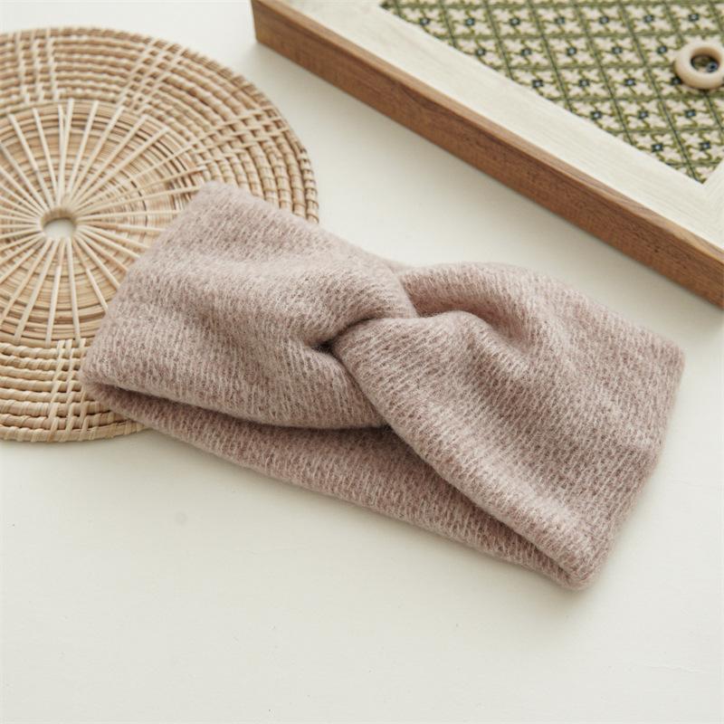 Korean-style hair accessory, vintage chic autumn and winter knitted cross headband, simple Mori girl versatile headband