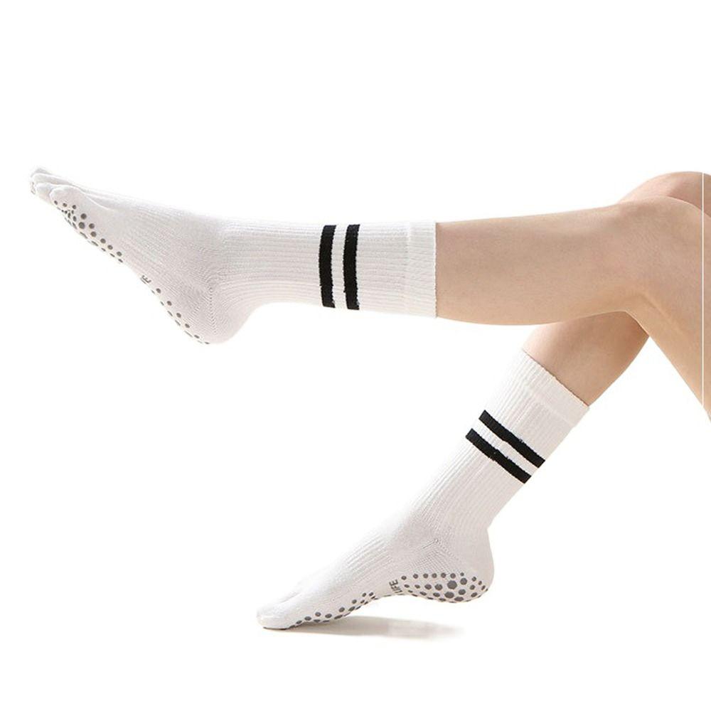 Running Cotton Calf Socks Female Hosiery Five-Finger Socks Middle Tube Socks Split Toe Socks