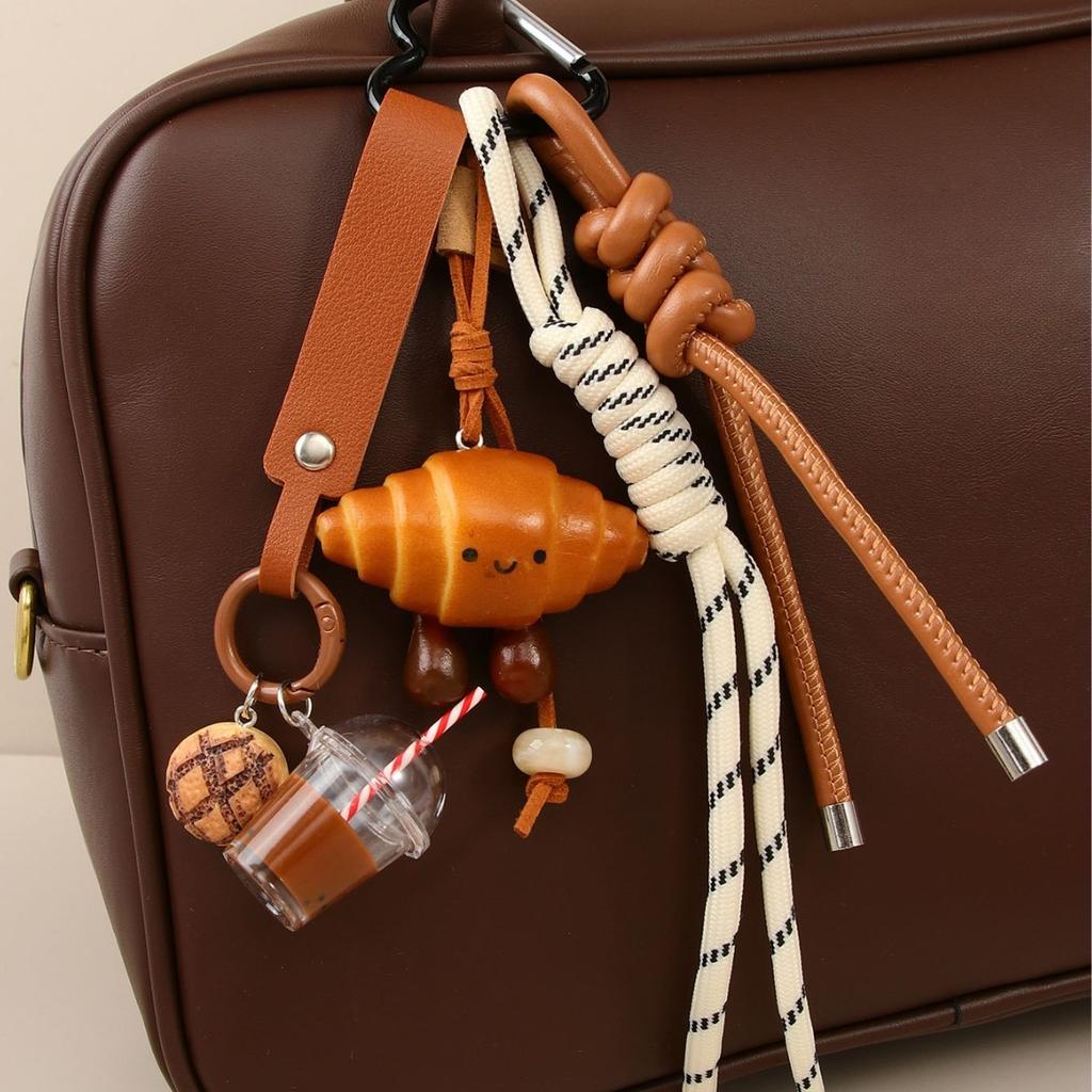 Creative Ins Wind Alkaline Water Bread Pendant Pendant, Fashion Versatile Personalized Bag Pendant Keychain Female
