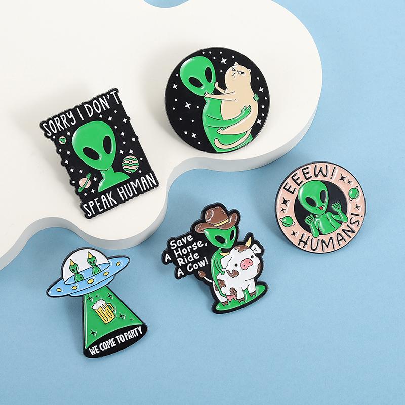 ET Alien Enamel Pin UFO We Come To Party Save A Horse Ride A Cow Funny Cowboy Western Brooches Lapel Backpack Badge Jewelry Gift