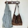 Large Capacity Leopard Print Women's Bag New Versatile Retro Messenger Bag of High Value Elegant Shoulder Bag