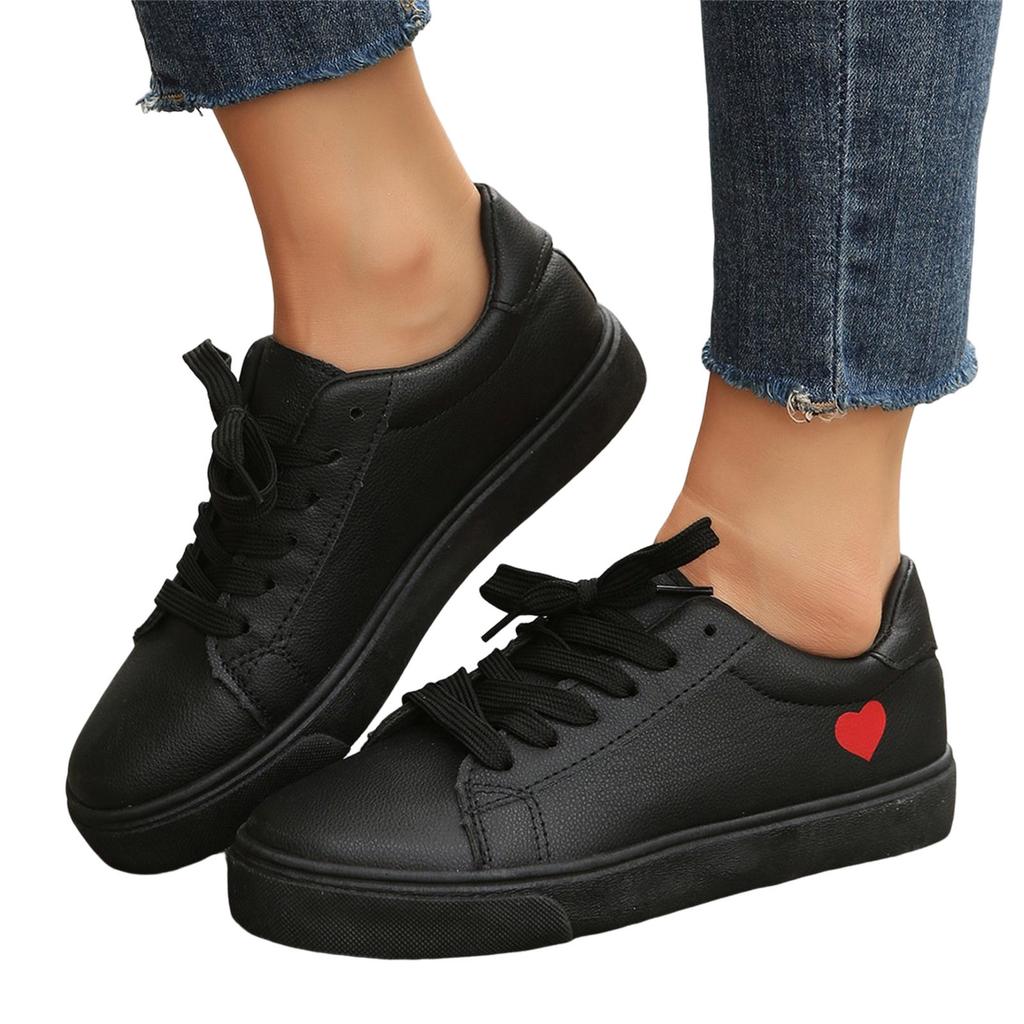 Ladies Heart Decorated Board Shoes Basic Model Simple Casual Lightweight Leather Upper Large Business Casual Shoes for Women