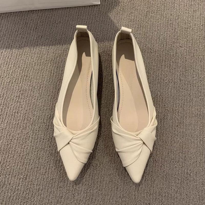 Versatile Light Mouth Thick Heel with Skirt Temperament Ladyshoes Spring and Summer 2025 New French Evening Wind Pointed Single Shoes Women's Shoes