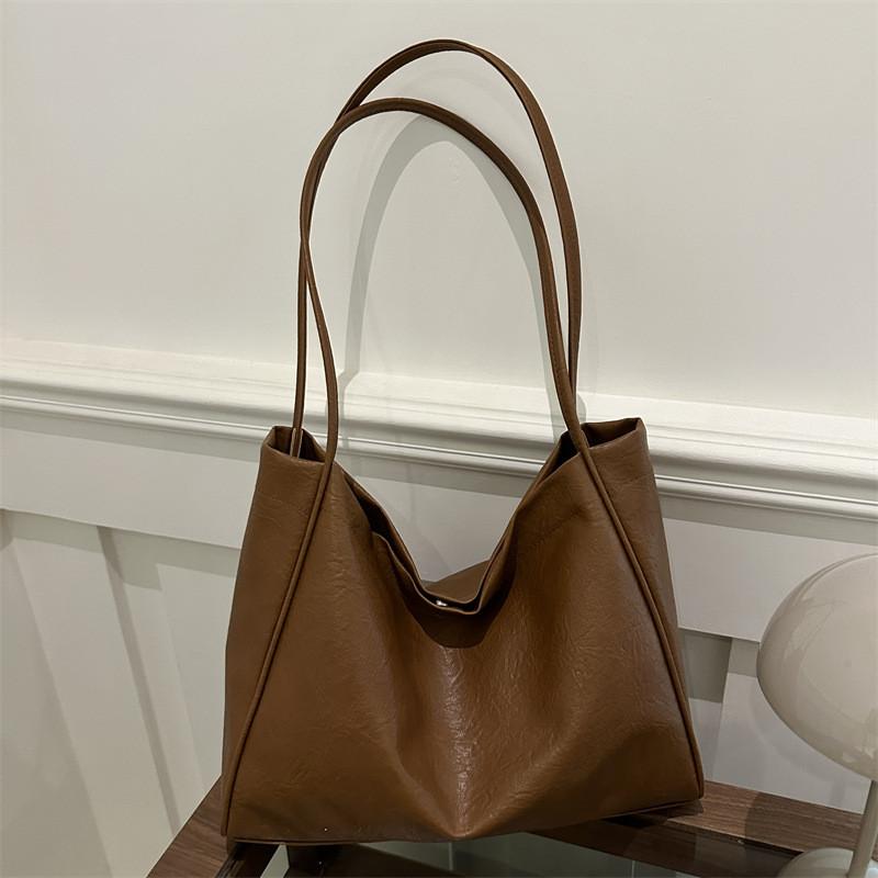 Pu Large Tote Bag For Women With Magnetic Closure And Inner Pocket For Daily Use