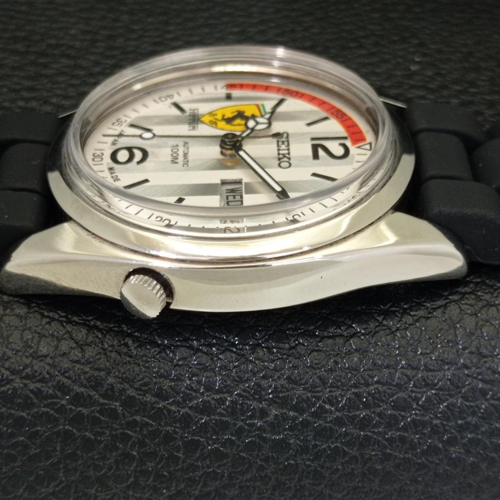 JAPAN VINTAGE SEIKO AUTOMATIC 7009A MENS FERRARI DIAL WATCH a700533-5 R203-a700533