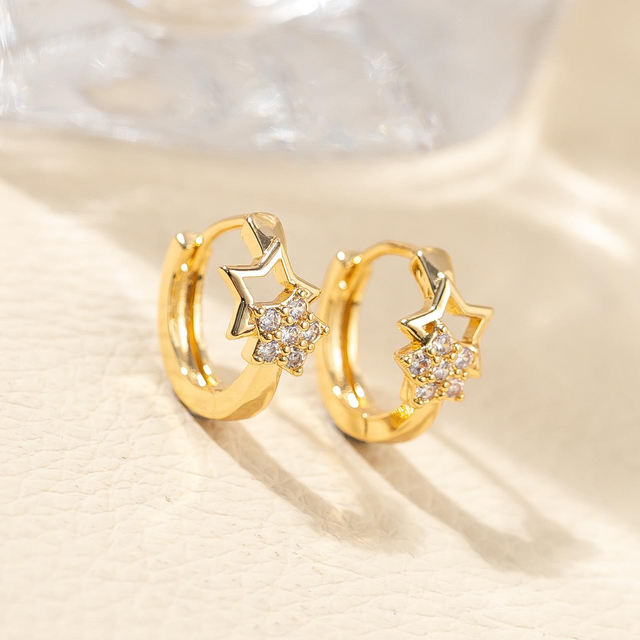 2024 Exquisite Chinese Five-Pointed Star Ear Cuff Earrings for Women