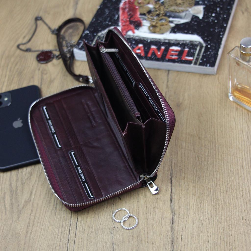 Large Women's Wallet Crocodile Leather from Gregorio