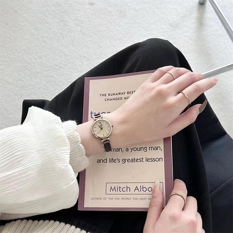 Yeni Moda Kadın Lüks Su Geçirmez Kuvars Saat