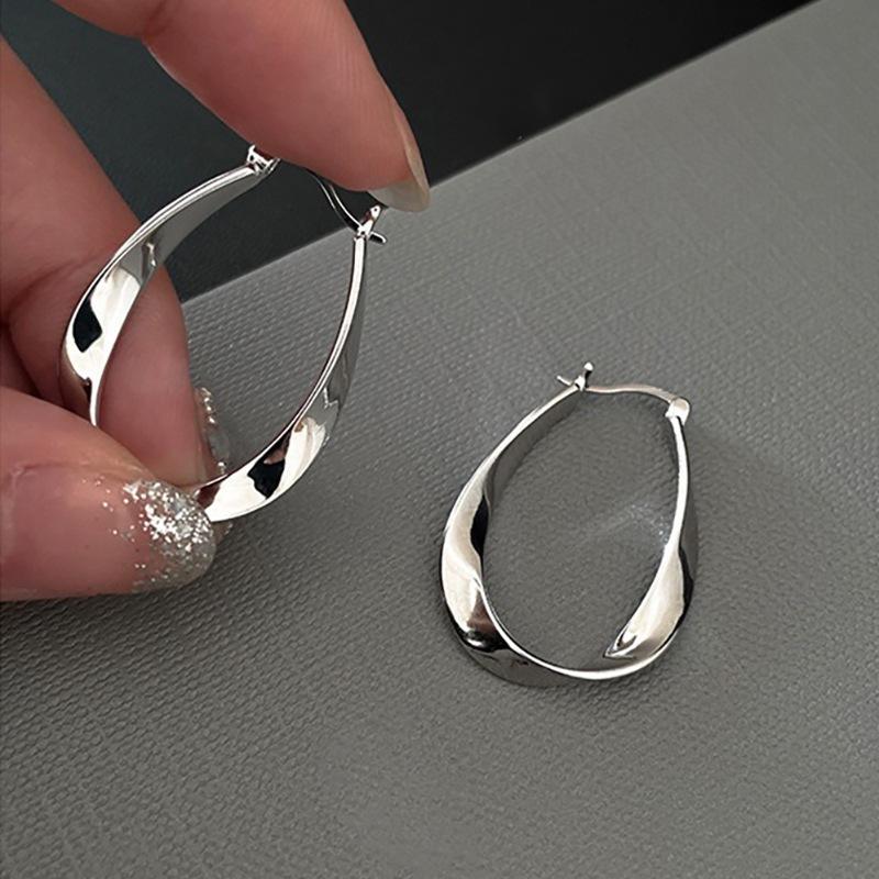 New Mobius Irregular Geometric Earrings, Designed Premium Earrings Metal Earrings