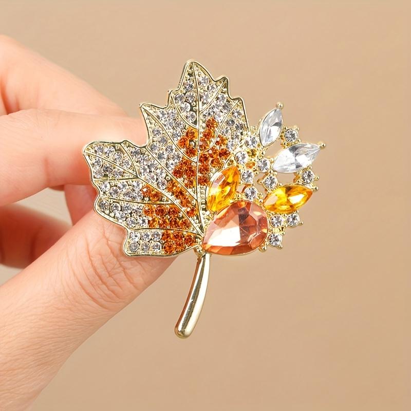 

Роскошная брошь из сплава с горным хрусталем в виде кленового листа, простая элегантная нагрудная булавка для женщин, идеально подходит для вечеринки и в качестве подарка, всесезонный аксессуар, праздничный декор жёлтый