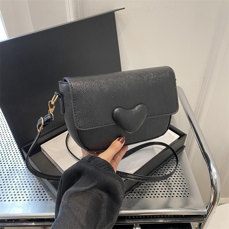 

Модная текстура и модная маленькая сумка для женщин, новая летняя популярная сумка через плечо, нишевая дизайнерская сумка-седло, трендовая