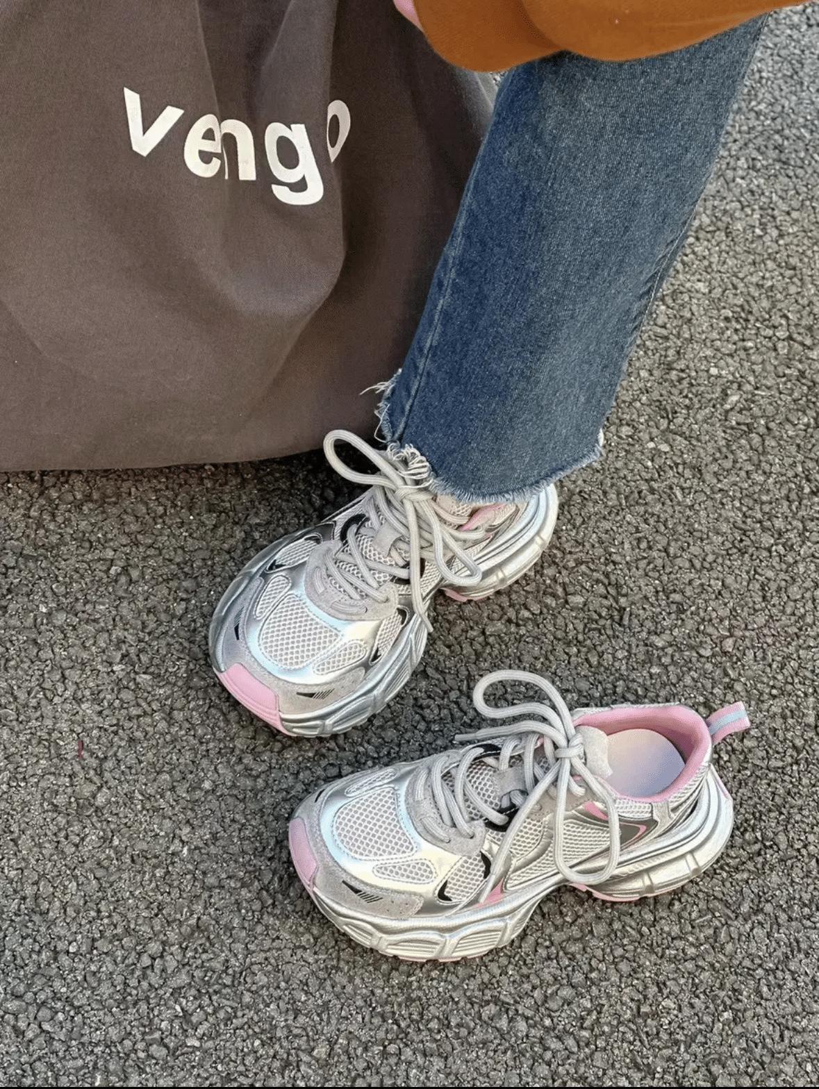 

Обувь Daddy, женская, весна 2025, новые кожаные, на толстой подошве, нескользящие, легкие, повседневные туфли, подчеркивающие модную женскую спортивную обувь 35 розовый