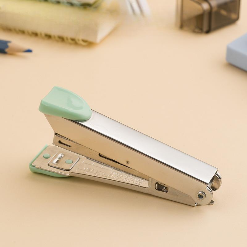 

Hand-held Portable and Labor-saving Creative Stapler for Students, Office Stationery зелёный