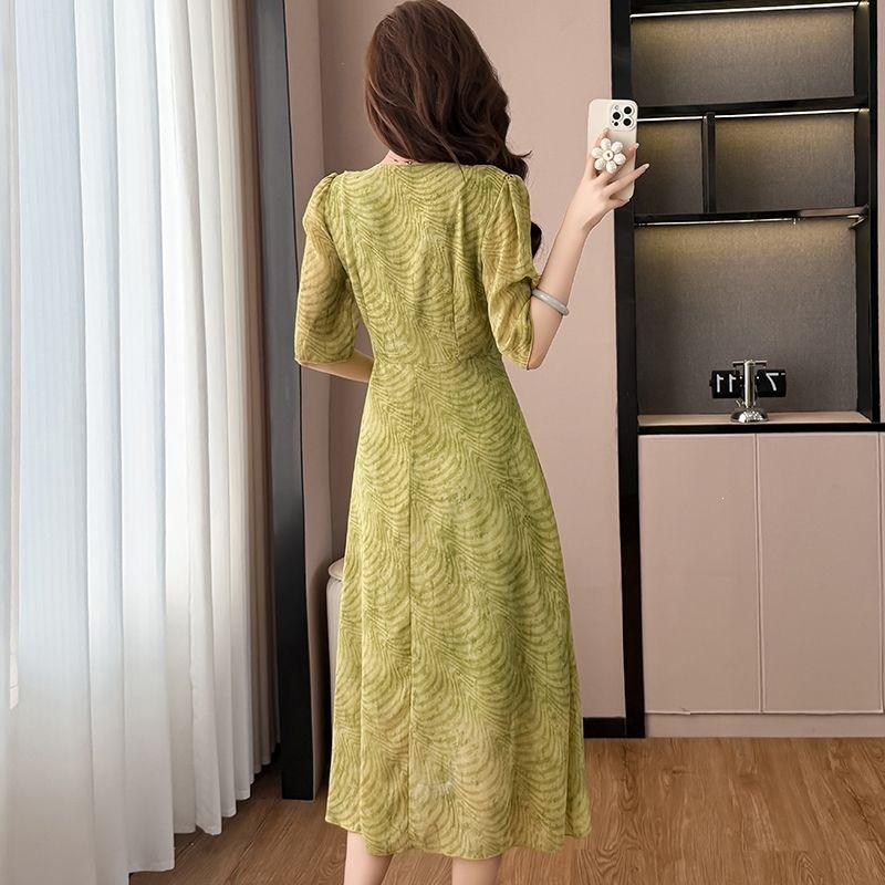 Summer Chiffon Wavy V-neck Bubble Sleeve Dress for Women's Fashion Breathable Slim A Word Medium and Long Dress