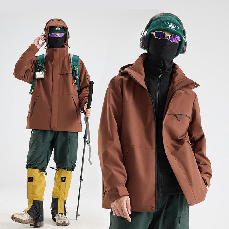 Jacket women's outdoor hiking suit fleece liner windproof and waterproof three-in-one jacket men's customization