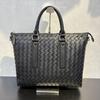 2026 new leather women's bag handwoven men's and women's same briefcase fashionable retro shoulder handbag cross-border