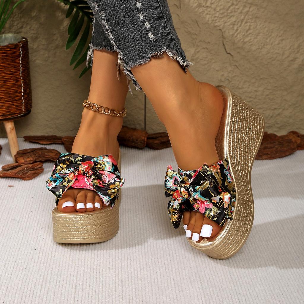 Women Wedge Slippers Summer 2025 New Women sandals Beach Flip Flops Trend High Heels Slippers Ladies Pumps Platform Slides Women