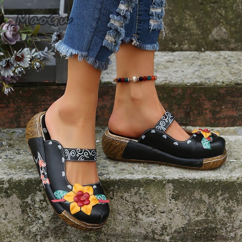 Ethnic Style Bohemian Women's Mules 2025 Summer New Thick Sole Slippers Outwear Size35 43 Flower Decor Women Sandals Cover Toe