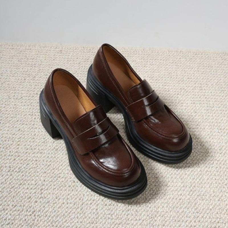 

Модные женские туфли на толстом каблуке, осенние новинки, с круглым носком, глубоким вырезом, толстой подошвой, противоскользящие, износостойкие, низкие каблуки 40