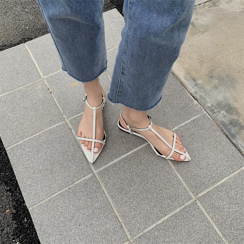 

Fashion Bailamos Women Sandals 2025 New Fashion Narrow Band Flat Heel Pointed Toe Ankle Buckle Zapatos Muje Ladies Gladiator Shoes 35