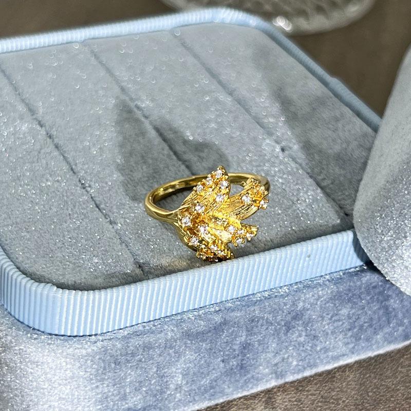 2026 Old Money Wind Exquisite Micro-inlaid Zircon Butterfly Flower Opening Ring Women's Light Luxury Geometric Stacking Wearing Versatile Niche Ring