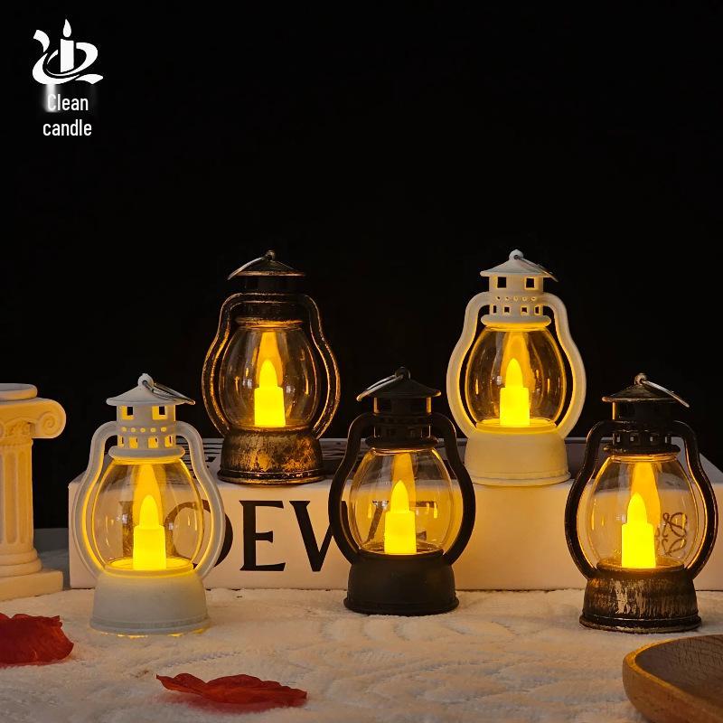 Mini Retro Hurricane Lantern: Christmas Candle Night Light & Toy Gift Decor