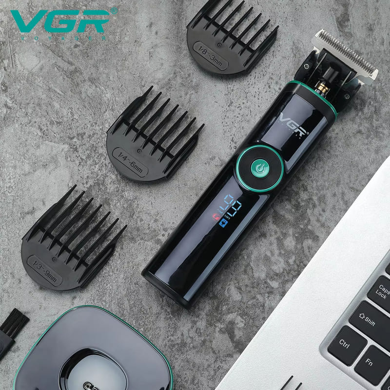 VGR 671 Professional Men's Electric Hair Clipper with Stainless Steel Blade and Long Battery Life Base Charging High-power Shaving Clipper LCD Display