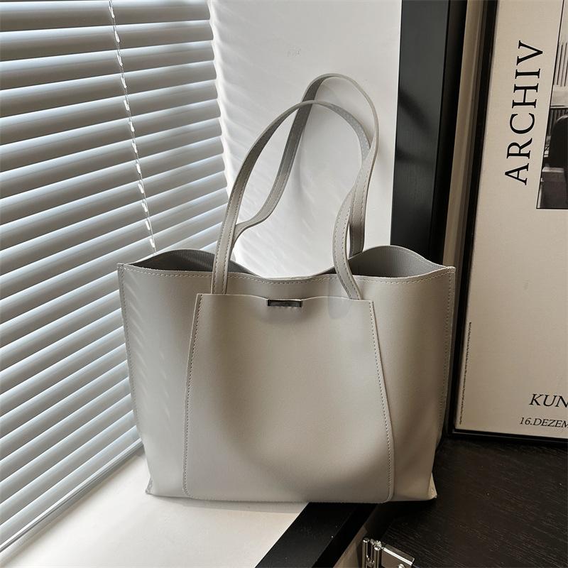 

Сумка большой вместимости женская трендовая модная сумка-тоут для поездок на работу, женская сумка 2025, новая женская сумка, сумка через плечо серый