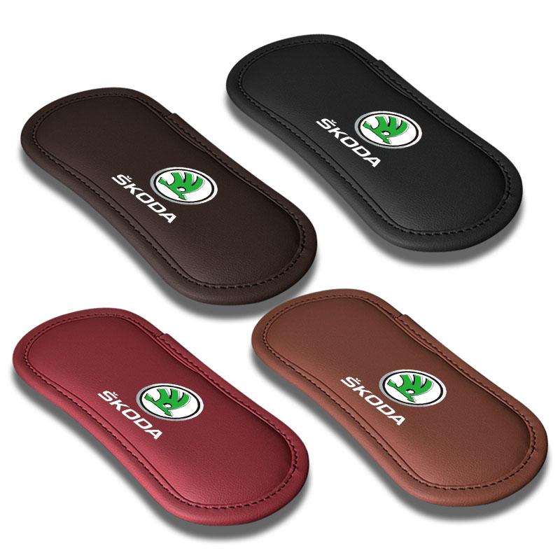 Car Leather Knee Pad Cushion Cushion Thigh Support Anti-collision Pad For Skoda Octavia 2 3 Fabia Kamiq Kapoq Kodiaq A5 A7 Rapid SCALA Superb
