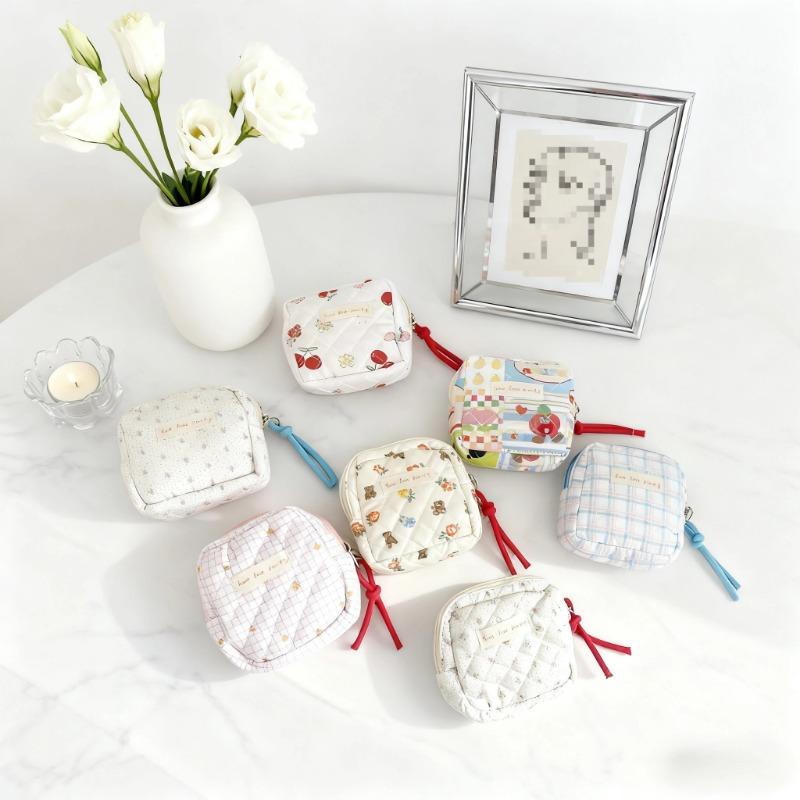 Women's Sanitary Pouch Cute Mini Bag for Tampon & Makeup Organizer Small Portable Coin Purse with Zipper