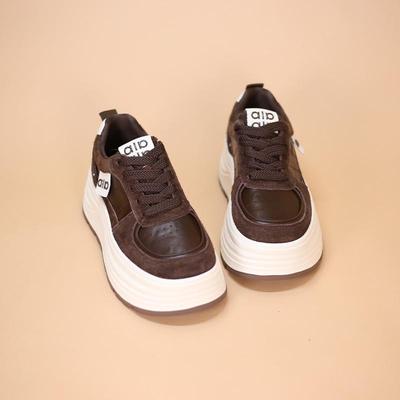 2025 Φθινόπωρο/Χειμώνας Γυναικεία Αθλητικά Παπούτσια Πλατφόρμας Γνήσιο Δέρμα, Παχιά Σόλα, Στενή Εφαρμογή, Ευρωπαϊκό Στυλ, Ευέλικτα, Αυξάνουν το Ύψος.