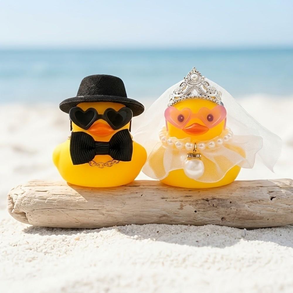 Bride Groom Couple Duck Ornament Set Gifts Favors Romantic Wedding Little Duck Decorations Funny Party Supplies Bridal Shower