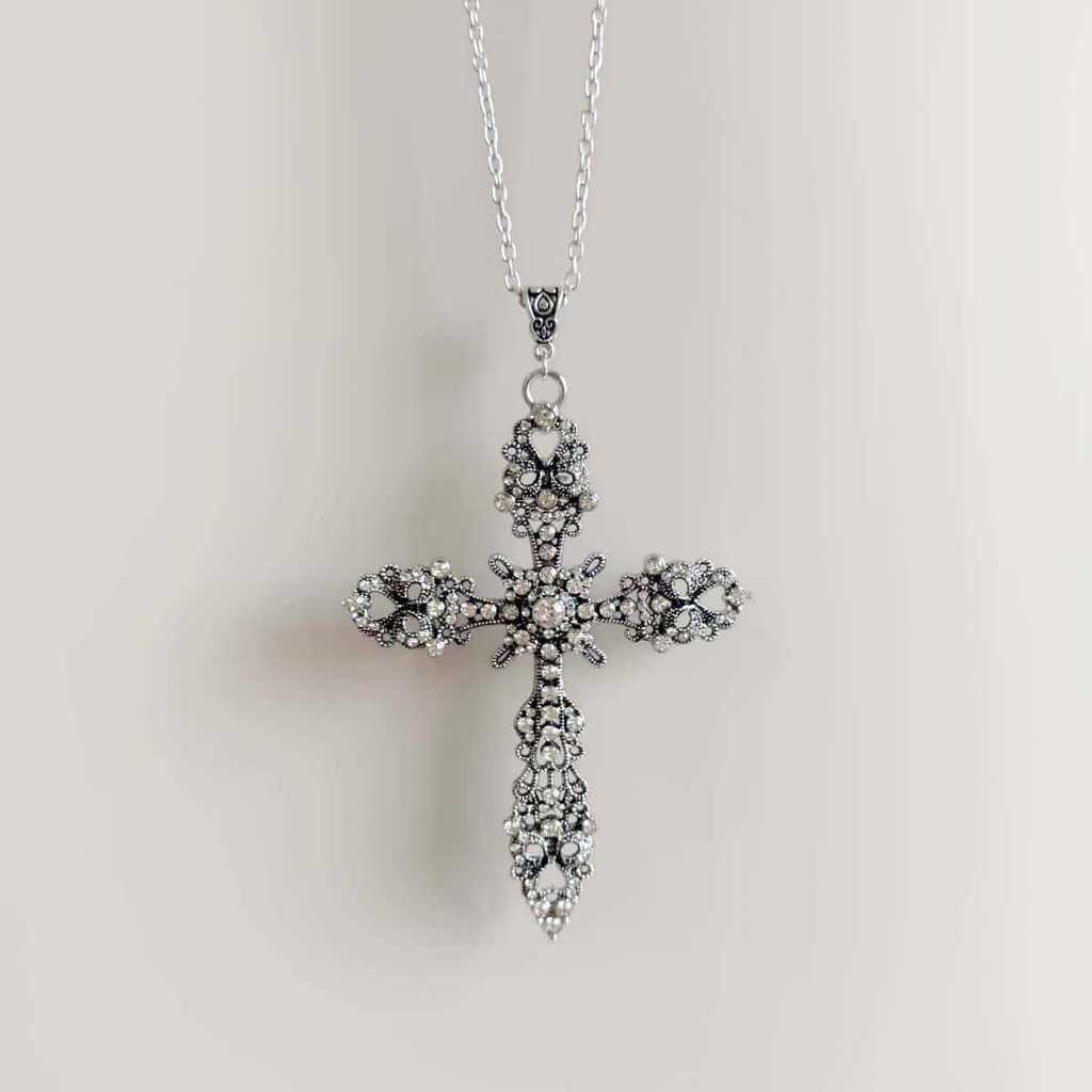 Dark Gothic Cross Pendant Necklace For Men And Women With Zinc Alloy Chain Jewelry Accessory